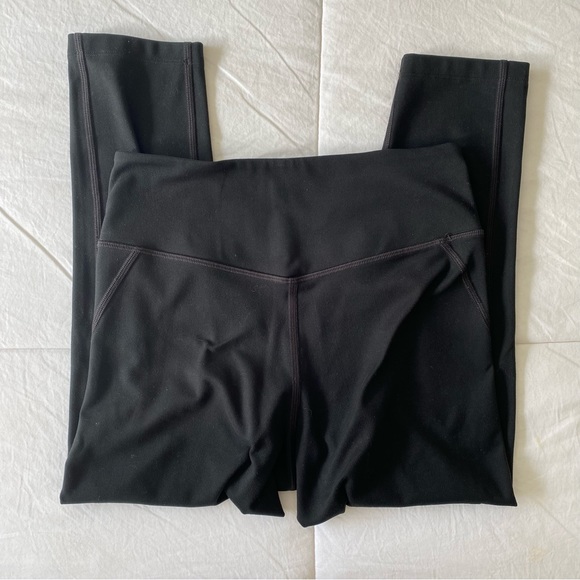 Girlfriend Collective high rise Capri leggings - Picture 2 of 5